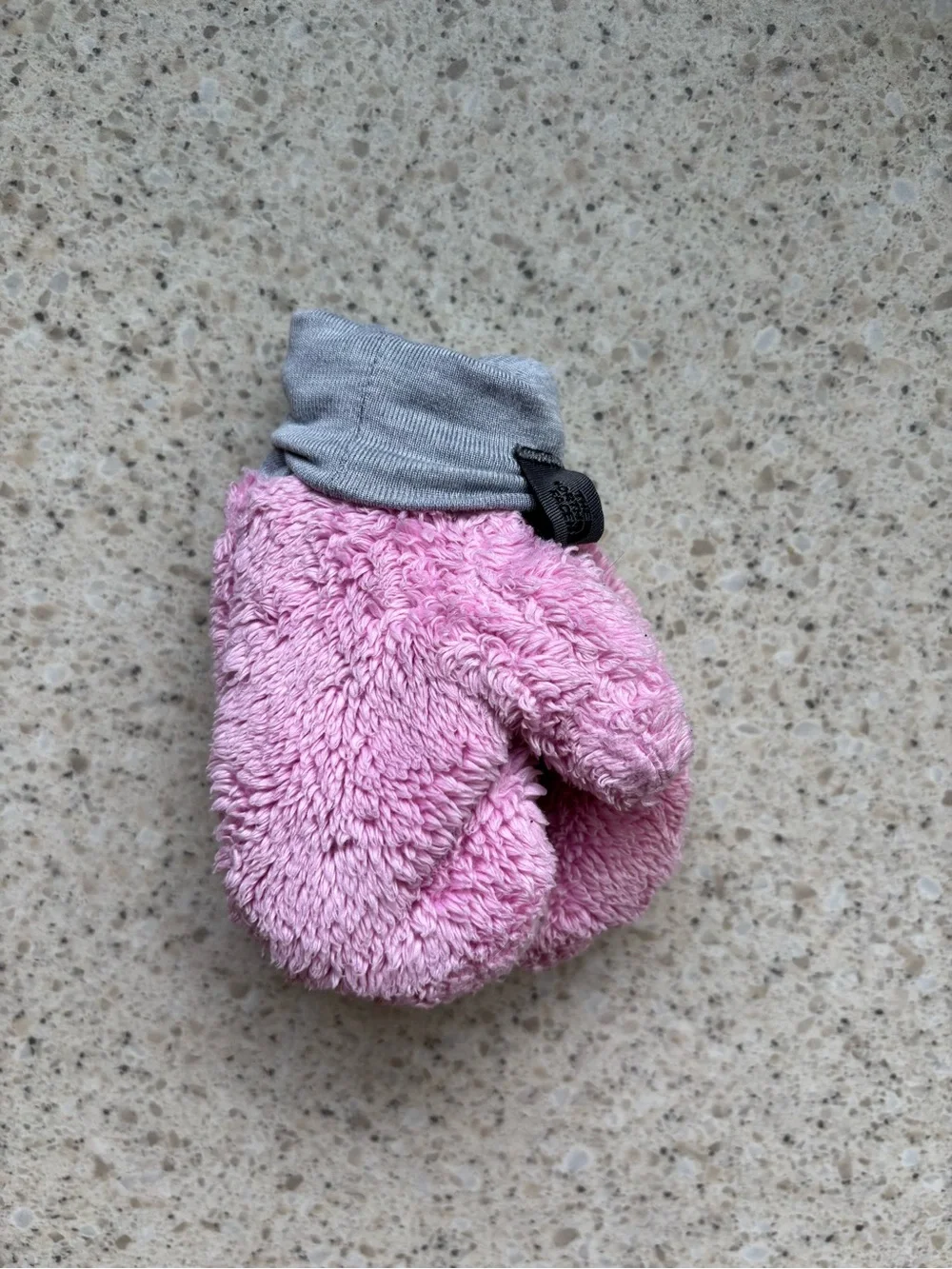 The North Face Kids Pink Warm & Cozy Mittens W/ Gray Cuffs little kid 2t